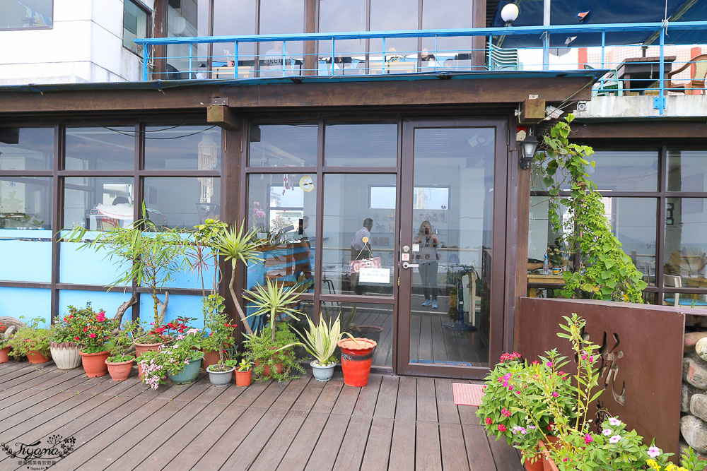 宜蘭海景咖啡》灆咖啡，眺望龜山島沙灘美景水藍咖啡廳 @緹雅瑪 美食旅遊趣