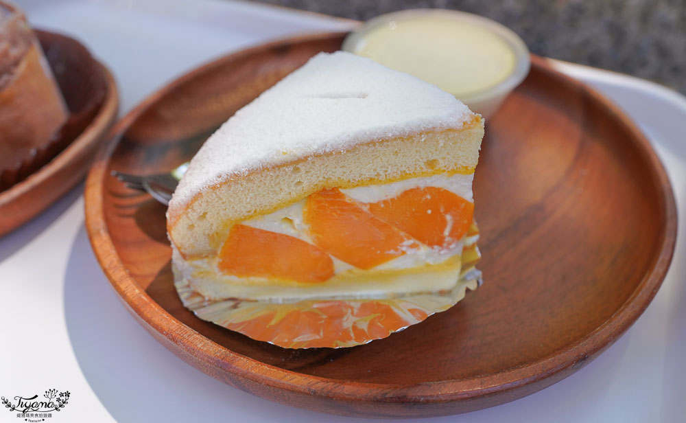 高雄河堤社區甜點》小黃窩窩 WOWO CAKE，純白質感蛋糕店 @緹雅瑪 美食旅遊趣