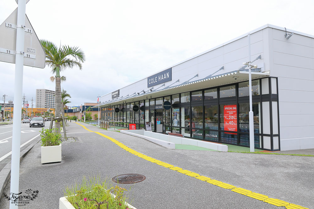 沖繩Outlet購物城 Outlet Mall Ashibinaa，衣服包包3折起，媽媽會失心瘋的購物中心 @緹雅瑪 美食旅遊趣