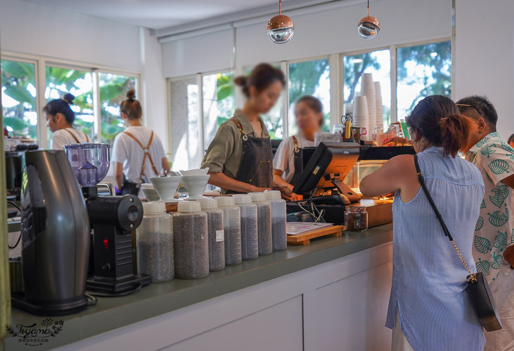澎湖景觀咖啡廳|及林春咖啡館，超美海灘盡收眼底 @緹雅瑪 美食旅遊趣