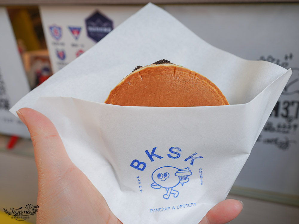 台南鬆餅BKSK ，包滿餡料的香Q夾心鬆餅，小清新甜點帶著走，台南散步美食！！ @緹雅瑪 美食旅遊趣