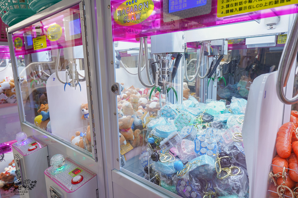 台北夾娃娃人氣店！優品娃娃親子遊樂園台北店，超好夾零食、泡麵、玩具、生活百貨！！ @緹雅瑪 美食旅遊趣