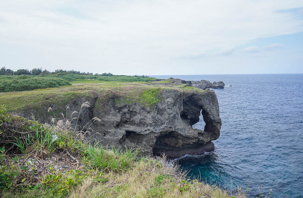沖繩萬座毛，經典沖繩景點，西海岸恩納村大鼻岩天然景觀 @緹雅瑪 美食旅遊趣