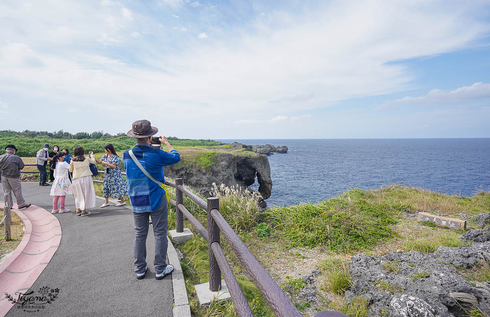 沖繩萬座毛，經典沖繩景點，西海岸恩納村大鼻岩天然景觀 @緹雅瑪 美食旅遊趣