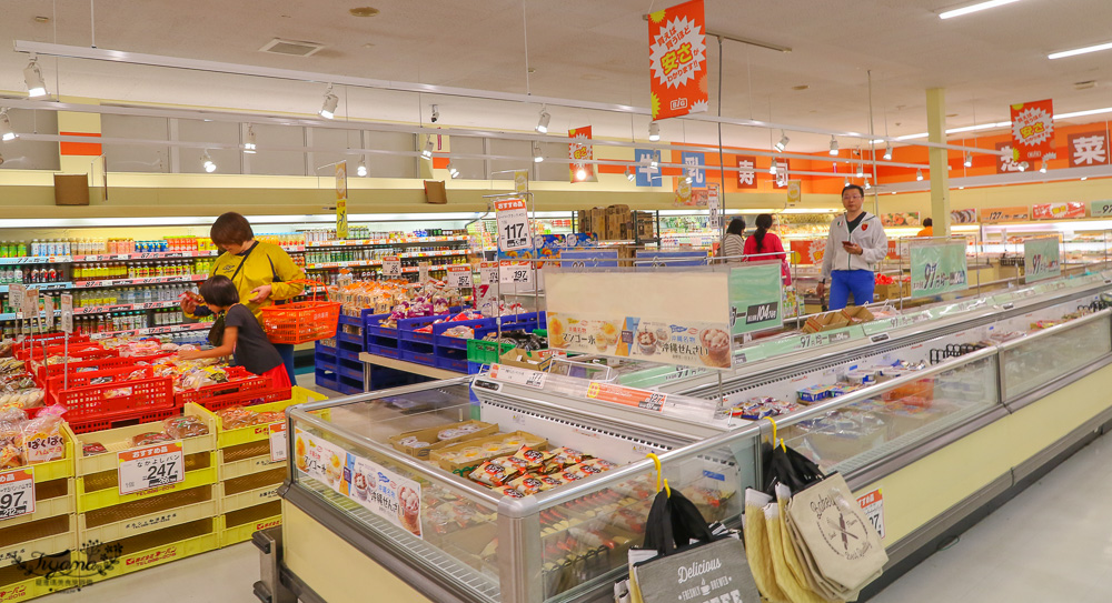 沖繩超市「BIG EXPRESS 本部店」AEON旗下好逛的生鮮超市，近瀨長島的好逛超市！！ @緹雅瑪 美食旅遊趣