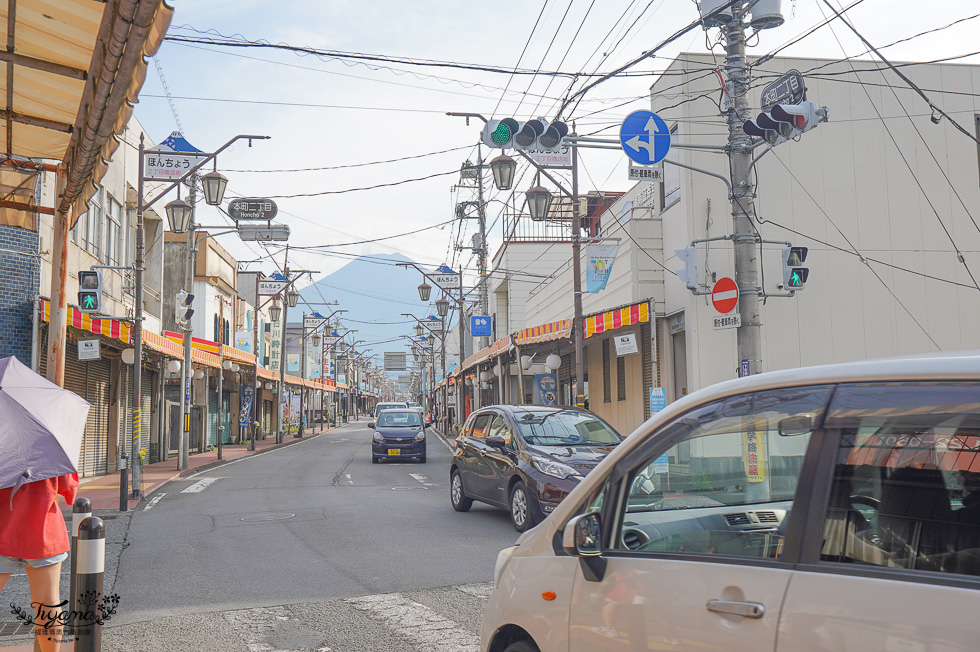 壯麗富士山老街景點！！吉田本町通商店街。日川時計店，富士山人氣打卡景點 @緹雅瑪 美食旅遊趣