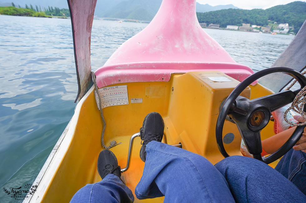 天啊~我們居然在富士河口湖踩天鵝船！！不玩富士山景觀纜車、河口湖遊覽船行程 @緹雅瑪 美食旅遊趣