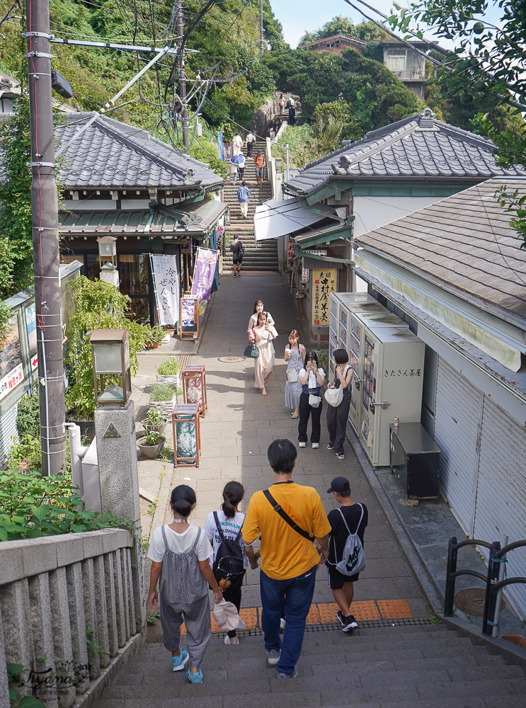 日本鎌倉｜江之島瞭望臺燈塔｜江之島神社：搭自助扶梯到財神神社洗錢，登江之島海蠟燭吃金目鯛魚料理 @緹雅瑪 美食旅遊趣
