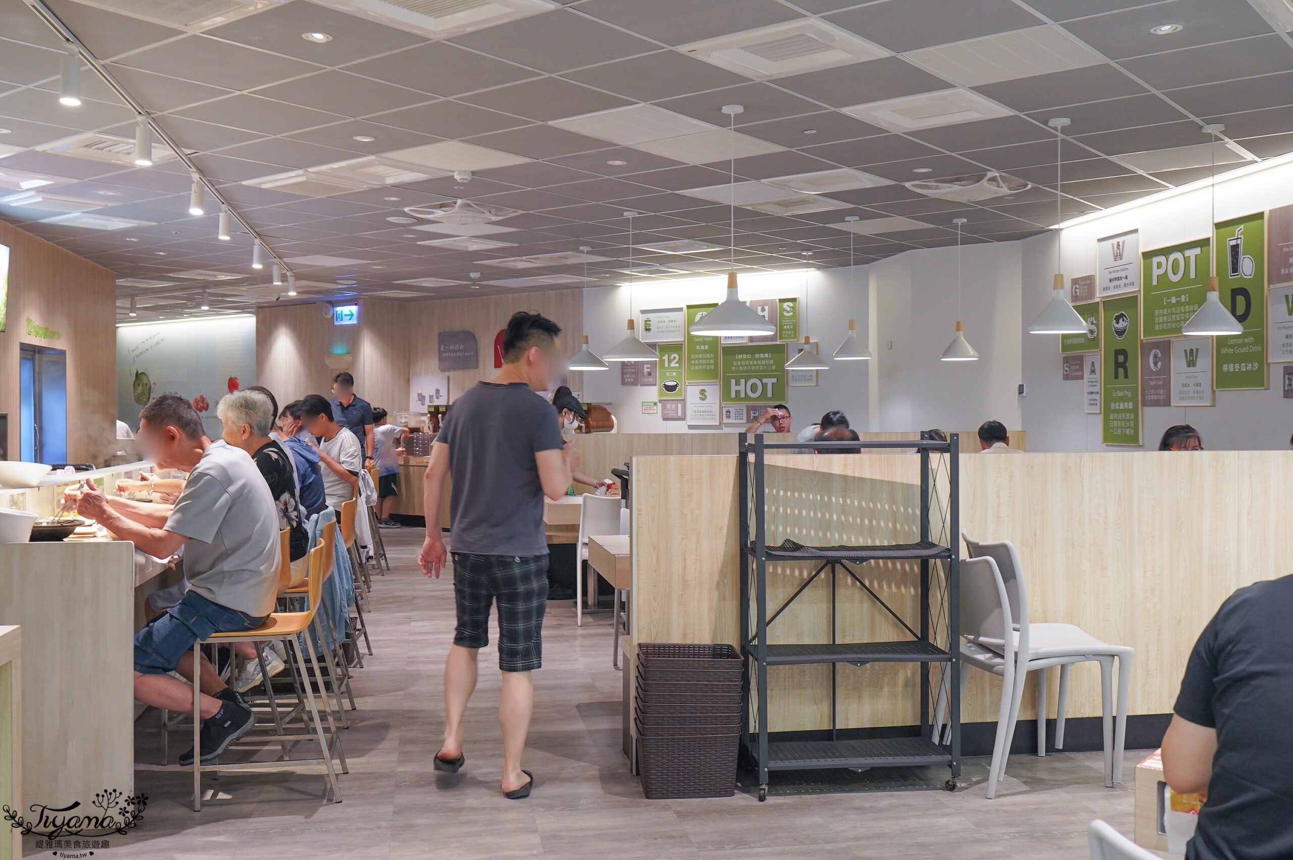 台中火鍋懶人包，台中聚餐推薦！！平日&宵夜人潮不間斷台式火鍋，最潮台式爆炒火鍋這裡吃 @緹雅瑪 美食旅遊趣