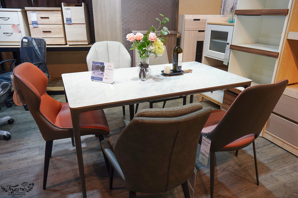 台北批發家具．億家具 批發倉庫 新莊（捷運可達），專業家具工廠直營，批發價添新家具 @緹雅瑪 美食旅遊趣