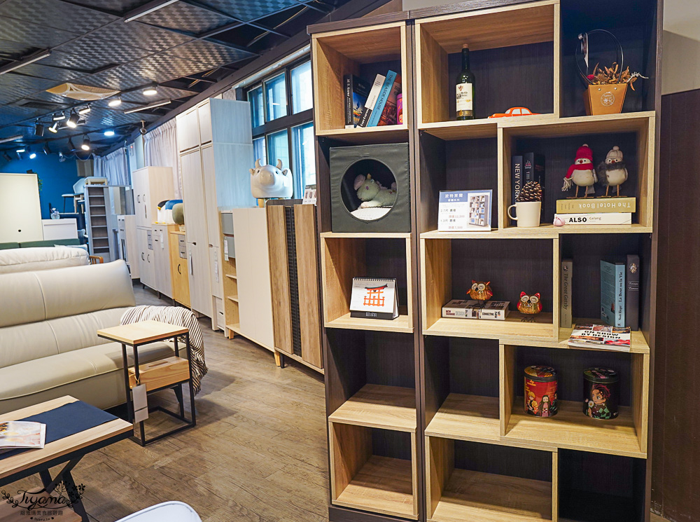 台北批發家具．億家具 批發倉庫 新莊（捷運可達），專業家具工廠直營，批發價添新家具 @緹雅瑪 美食旅遊趣