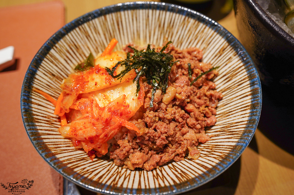 高雄火鍋｜兩鍋極上鍋物．両鍋極上鍋物，當日壽星幾歲生日送幾隻蝦，高雄精品火鍋推薦 @緹雅瑪 美食旅遊趣