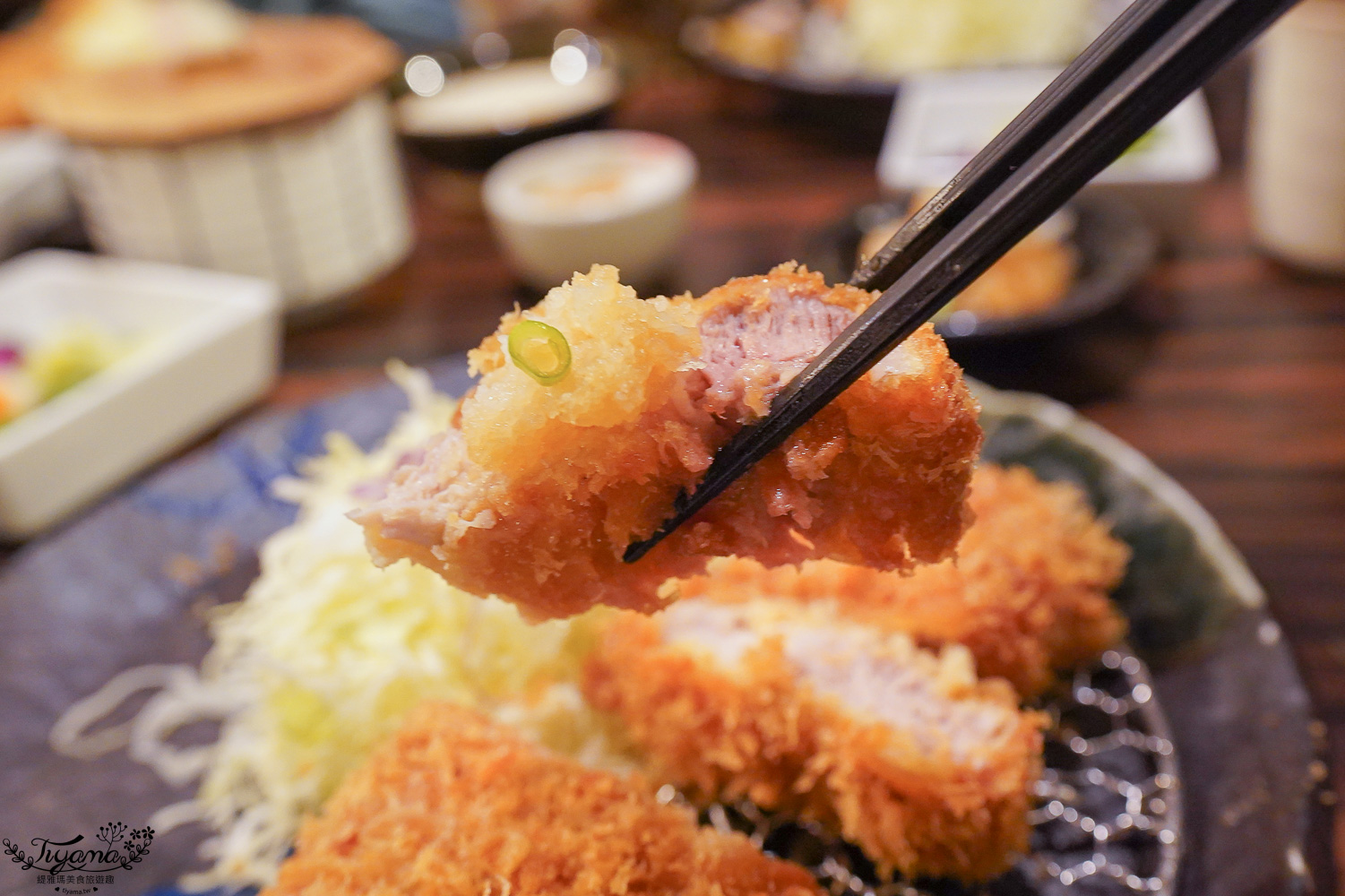 熊本美食米其林「勝烈亭 新市街本店」，熊本必吃鹿兒島「六白黑豚」近下通商店街巷內美食 @緹雅瑪 美食旅遊趣