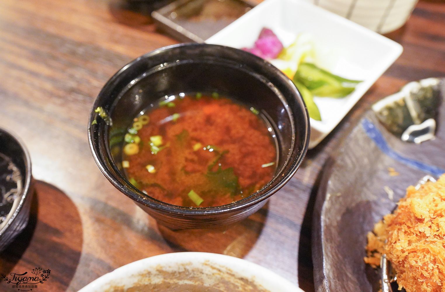 熊本美食米其林「勝烈亭 新市街本店」，熊本必吃鹿兒島「六白黑豚」近下通商店街巷內美食 @緹雅瑪 美食旅遊趣