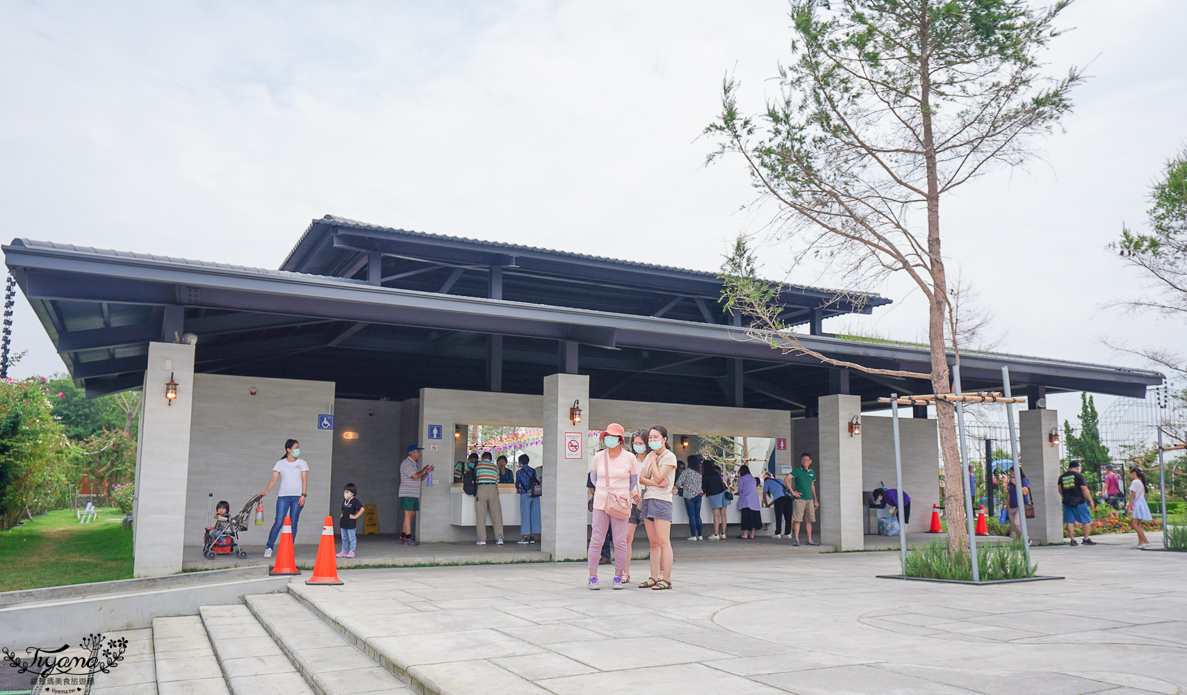 台南新景點.雅聞湖濱療癒森林:小人國歐式玫瑰花園,免門票中!! @緹雅瑪 美食旅遊趣 台南新景點.雅聞湖濱療癒森林:小人國歐式玫瑰花園,免門票中!! @緹雅瑪 美食旅遊趣