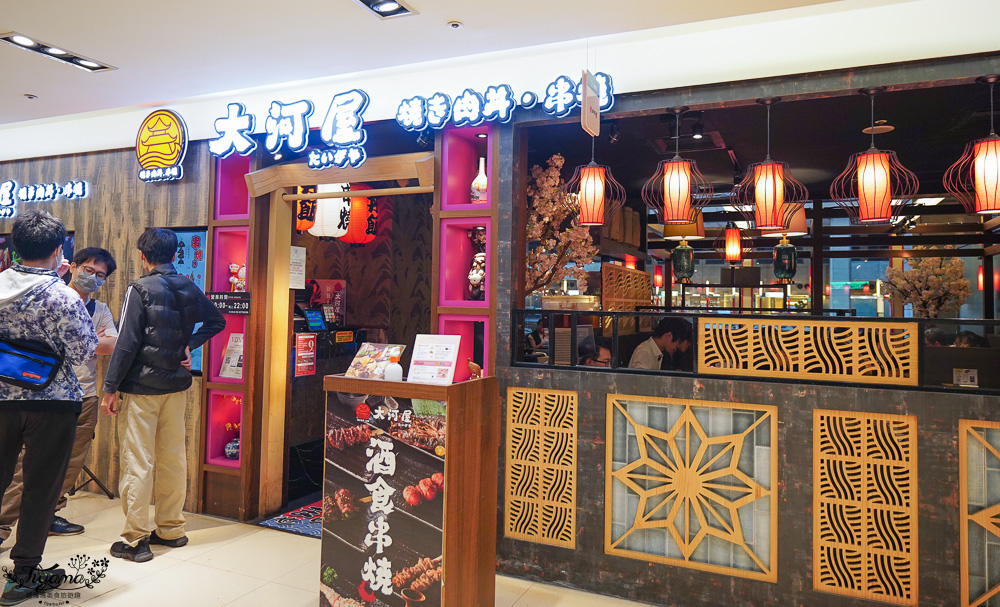 台北車站美食懶人包！2樓食尚中心：結合50多家餐廳服務賣店的美食大本營 @緹雅瑪 美食旅遊趣