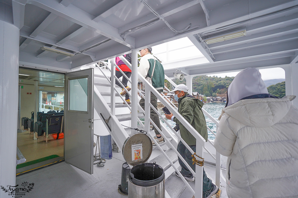 京都觀光船．伊根灣賞景觀光船，人氣海之京都景點「伊根灣古老舟屋」餵海鷗行程 @緹雅瑪 美食旅遊趣