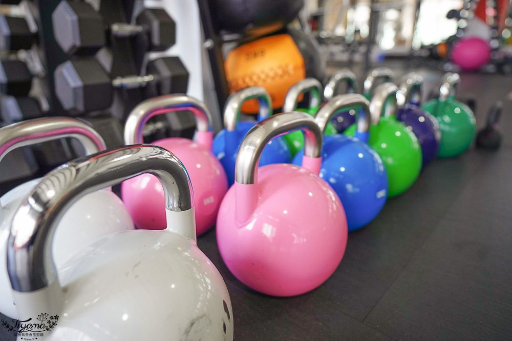 台南私人教練「倍速運動健身房 永康東橋館」台南私人一對一女教練24堂健身課程分享 @緹雅瑪 美食旅遊趣