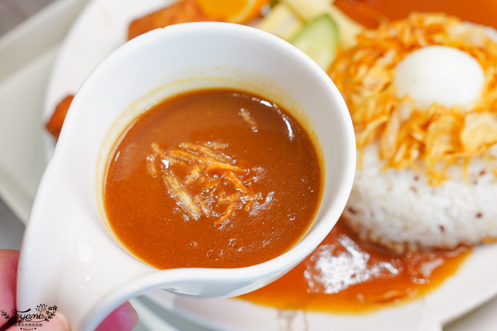 台南沖繩蝦蝦飯名店「丸飯食事處 中成總店」總店遷新址囉！！ @緹雅瑪 美食旅遊趣