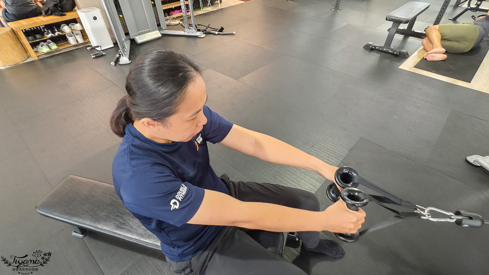 台南私人教練「倍速運動健身房 永康東橋館」台南私人一對一女教練24堂健身課程分享 @緹雅瑪 美食旅遊趣