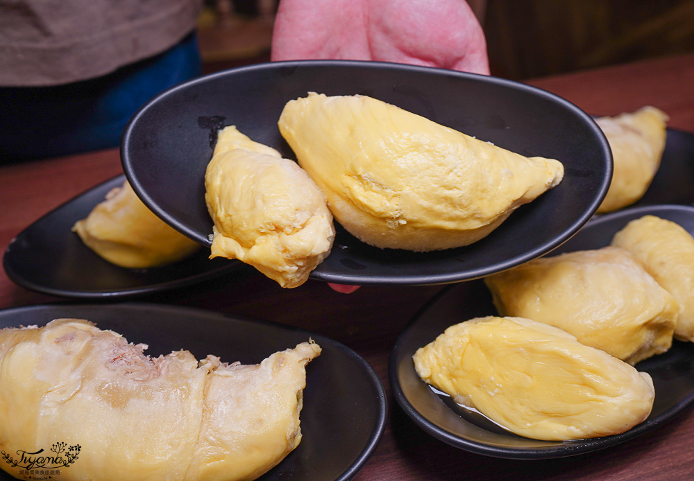 台南火鍋推薦.初巴適麻辣鍋 台南1號店,頂級麻辣火鍋吃到飽「期間限定榴槤.金色三麥啤酒無限暢飲暢食」 @緹雅瑪 美食旅遊趣 台南火鍋推薦.初巴適麻辣鍋 台南1號店,頂級麻辣火鍋吃到飽「期間限定榴槤.金色三麥啤酒無限暢飲暢食」 @緹雅瑪 美食旅遊趣