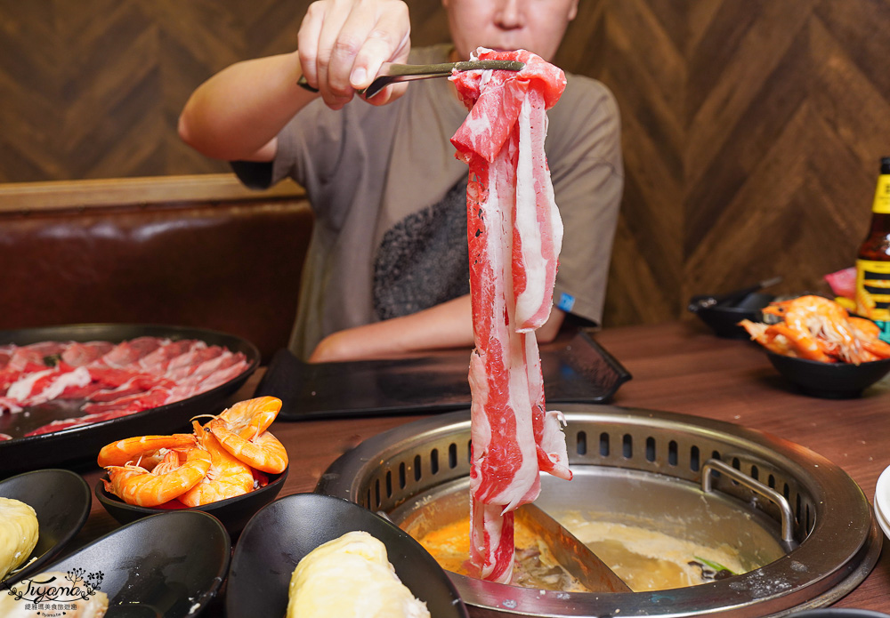 台南火鍋推薦.初巴適麻辣鍋 台南1號店,頂級麻辣火鍋吃到飽「期間限定榴槤.金色三麥啤酒無限暢飲暢食」 @緹雅瑪 美食旅遊趣 台南火鍋推薦.初巴適麻辣鍋 台南1號店,頂級麻辣火鍋吃到飽「期間限定榴槤.金色三麥啤酒無限暢飲暢食」 @緹雅瑪 美食旅遊趣
