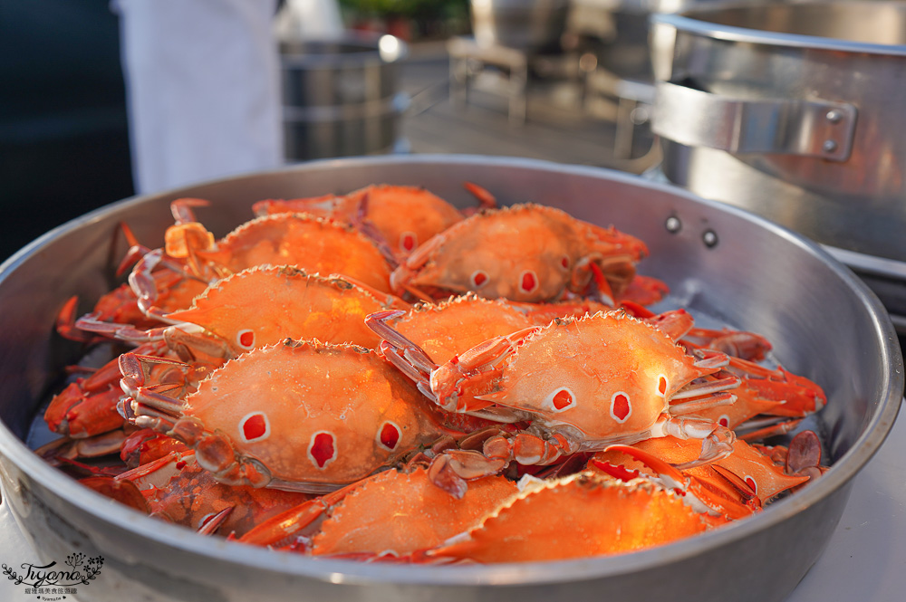 星光港灣BBQ吃到飽．澎湖福朋喜來登酒店夏季限定，戶外港邊大口吃BBQ，聽樂團歌手現場演唱 @緹雅瑪 美食旅遊趣