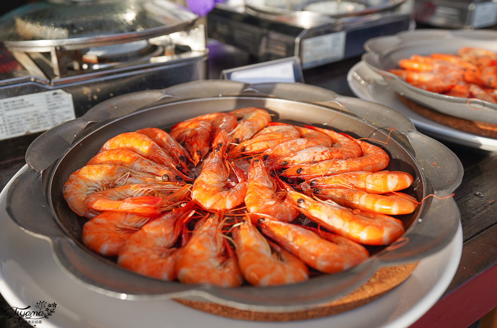 星光港灣BBQ吃到飽．澎湖福朋喜來登酒店夏季限定，戶外港邊大口吃BBQ，聽樂團歌手現場演唱 @緹雅瑪 美食旅遊趣