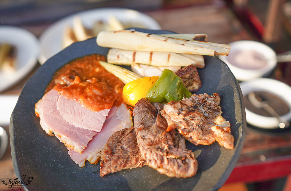 星光港灣BBQ吃到飽．澎湖福朋喜來登酒店夏季限定，戶外港邊大口吃BBQ，聽樂團歌手現場演唱 @緹雅瑪 美食旅遊趣