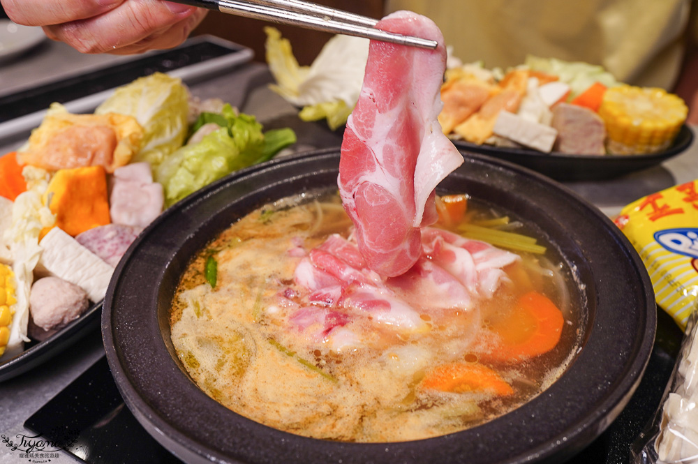 高雄第2間「狂一鍋高雄義享店」來囉！！網路票選新台式火鍋第1名，隱藏版「酸菜魚鍋」敲好吃 @緹雅瑪 美食旅遊趣