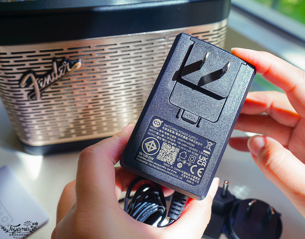 Fender Newport 2 藍牙喇叭開箱！高CP值質感藍牙喇叭，復古香檳金提升居家品味 @緹雅瑪 美食旅遊趣