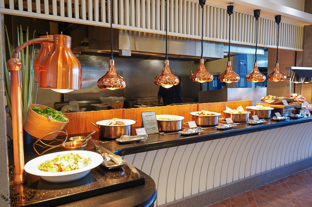 墾丁自助餐．墾丁凱撒大飯店「發現西餐廳」海鮮自助百匯美食任你吃，雙人餐券只要1800元 @緹雅瑪 美食旅遊趣