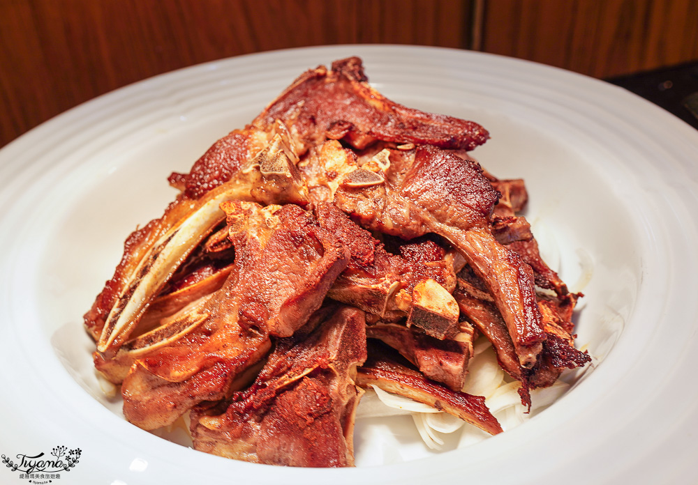 墾丁自助餐．墾丁凱撒大飯店「發現西餐廳」海鮮自助百匯美食任你吃，雙人餐券只要1800元 @緹雅瑪 美食旅遊趣