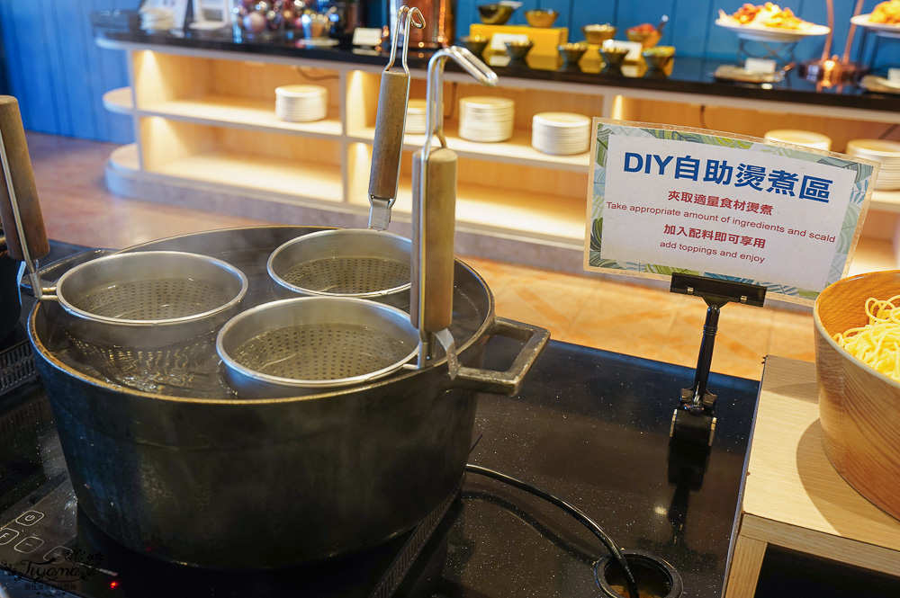 墾丁自助餐．墾丁凱撒大飯店「發現西餐廳」海鮮自助百匯美食任你吃，雙人餐券只要1800元 @緹雅瑪 美食旅遊趣