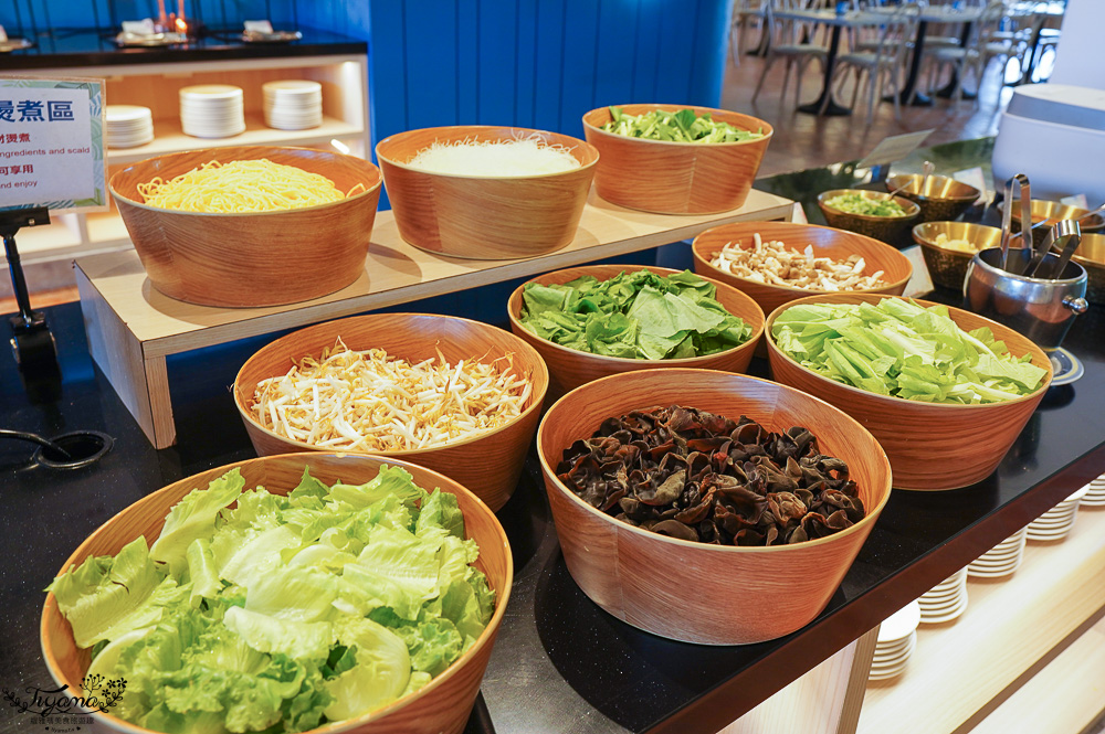 墾丁自助餐．墾丁凱撒大飯店「發現西餐廳」海鮮自助百匯美食任你吃，雙人餐券只要1800元 @緹雅瑪 美食旅遊趣