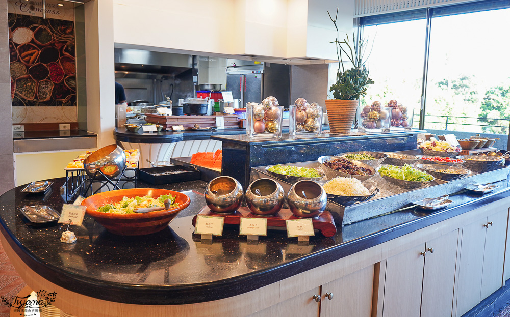墾丁自助餐．墾丁凱撒大飯店「發現西餐廳」海鮮自助百匯美食任你吃，雙人餐券只要1800元 @緹雅瑪 美食旅遊趣