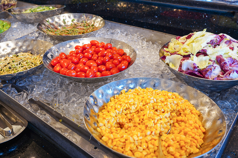 墾丁自助餐．墾丁凱撒大飯店「發現西餐廳」海鮮自助百匯美食任你吃，雙人餐券只要1800元 @緹雅瑪 美食旅遊趣