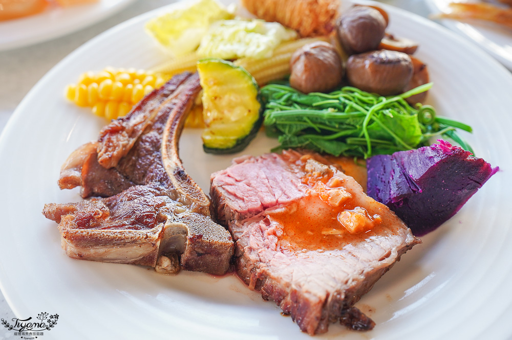 墾丁自助餐．墾丁凱撒大飯店「發現西餐廳」海鮮自助百匯美食任你吃，雙人餐券只要1800元 @緹雅瑪 美食旅遊趣