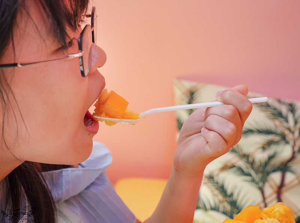 墾丁網美早午餐．Summer Box 夏天的盒子X卡莉特詩手作甜點，藍白沖繩風巴士&玻璃貨櫃屋網美餐廳 @緹雅瑪 美食旅遊趣