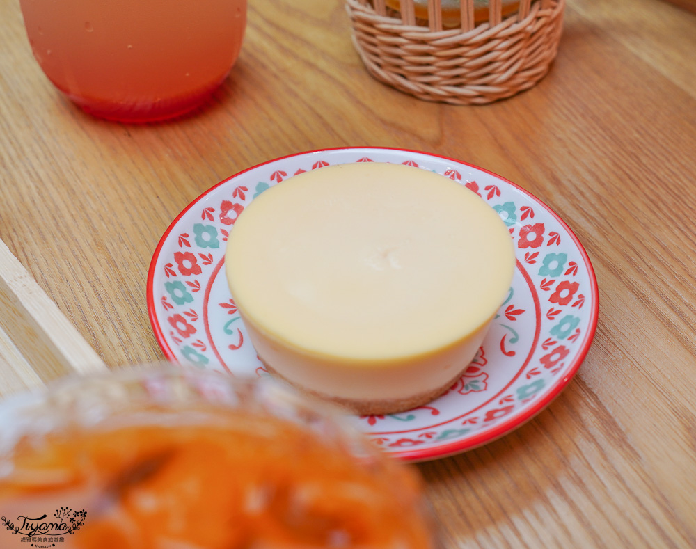 墾丁網美早午餐．Summer Box 夏天的盒子X卡莉特詩手作甜點，藍白沖繩風巴士&玻璃貨櫃屋網美餐廳 @緹雅瑪 美食旅遊趣