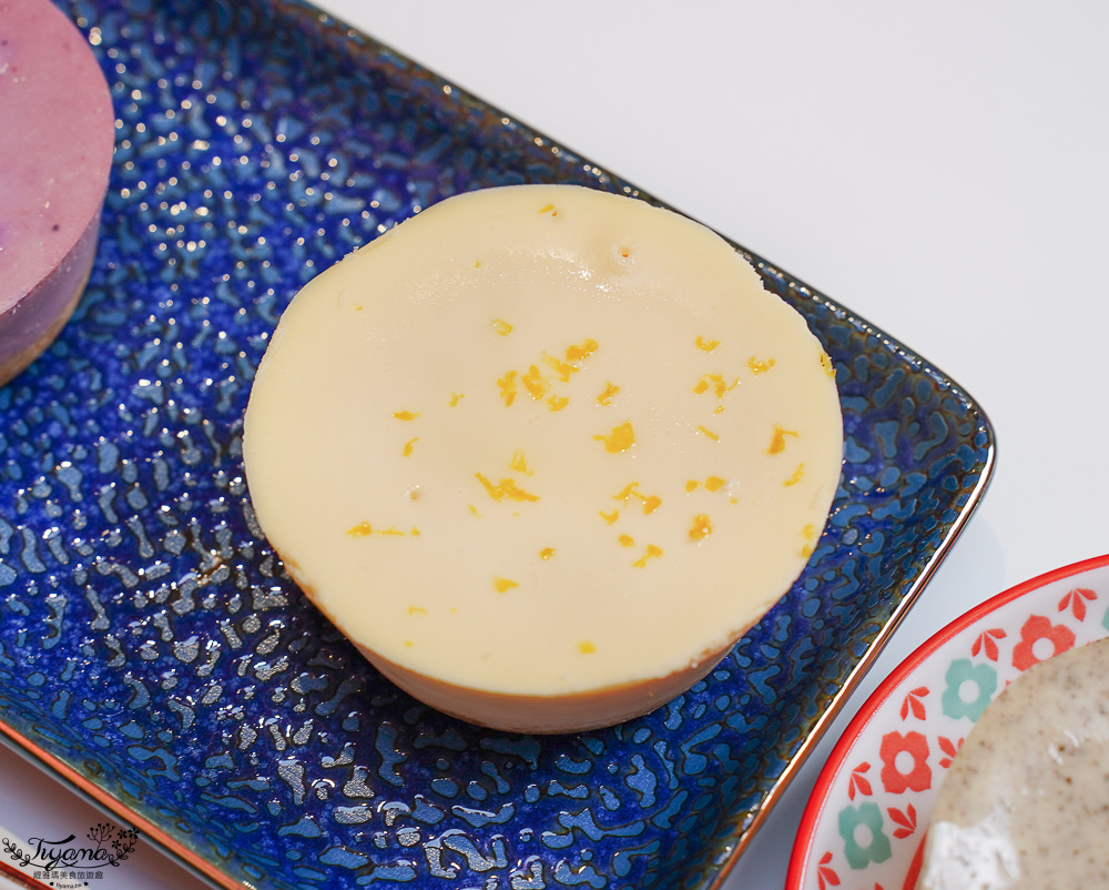 墾丁網美早午餐.Summer Box 夏天的盒子X卡莉特詩手作甜點,藍白沖繩風巴士&玻璃貨櫃屋網美餐廳 @緹雅瑪 美食旅遊趣 墾丁網美早午餐.Summer Box 夏天的盒子X卡莉特詩手作甜點,藍白沖繩風巴士&玻璃貨櫃屋網美餐廳 @緹雅瑪 美食旅遊趣