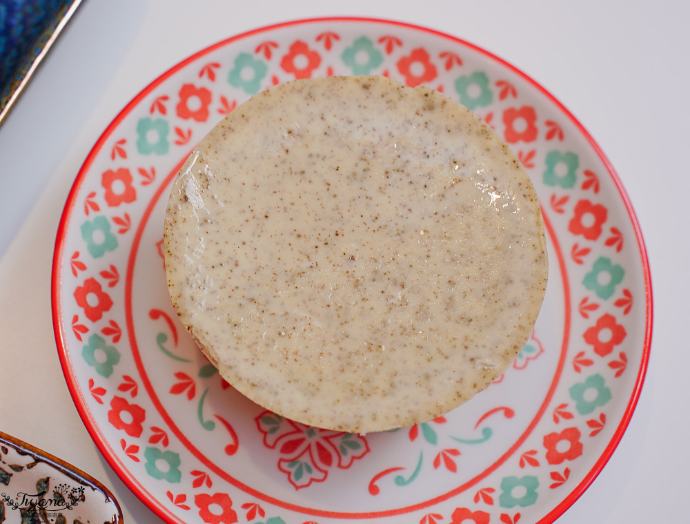 墾丁網美早午餐．Summer Box 夏天的盒子X卡莉特詩手作甜點，藍白沖繩風巴士&玻璃貨櫃屋網美餐廳 @緹雅瑪 美食旅遊趣