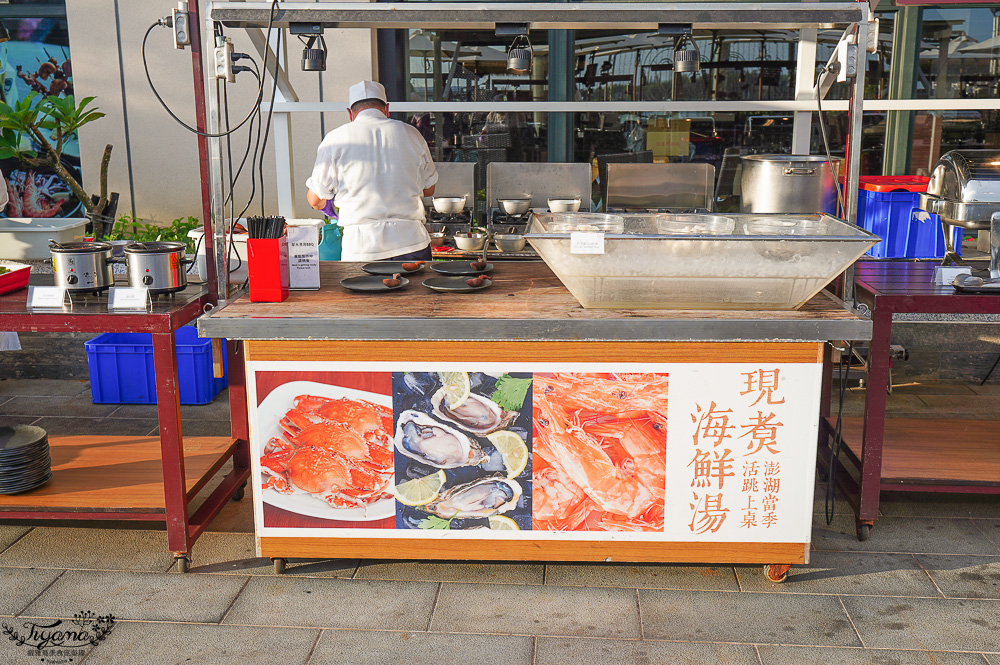 星光港灣BBQ吃到飽．澎湖福朋喜來登酒店夏季限定，戶外港邊大口吃BBQ，聽樂團歌手現場演唱 @緹雅瑪 美食旅遊趣