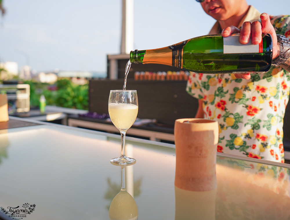 星光港灣BBQ吃到飽．澎湖福朋喜來登酒店夏季限定，戶外港邊大口吃BBQ，聽樂團歌手現場演唱 @緹雅瑪 美食旅遊趣