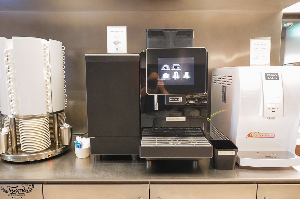 星宇航空第二航廈貴賓室，全新貴賓室開箱，越南清爽涼手捲、芋泥素肉鬆三明治、清粥小菜 @緹雅瑪 美食旅遊趣