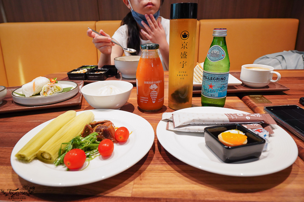 星宇航空第二航廈貴賓室，全新貴賓室開箱，越南清爽涼手捲、芋泥素肉鬆三明治、清粥小菜 @緹雅瑪 美食旅遊趣