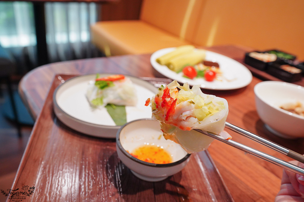 星宇航空第二航廈貴賓室，全新貴賓室開箱，越南清爽涼手捲、芋泥素肉鬆三明治、清粥小菜 @緹雅瑪 美食旅遊趣