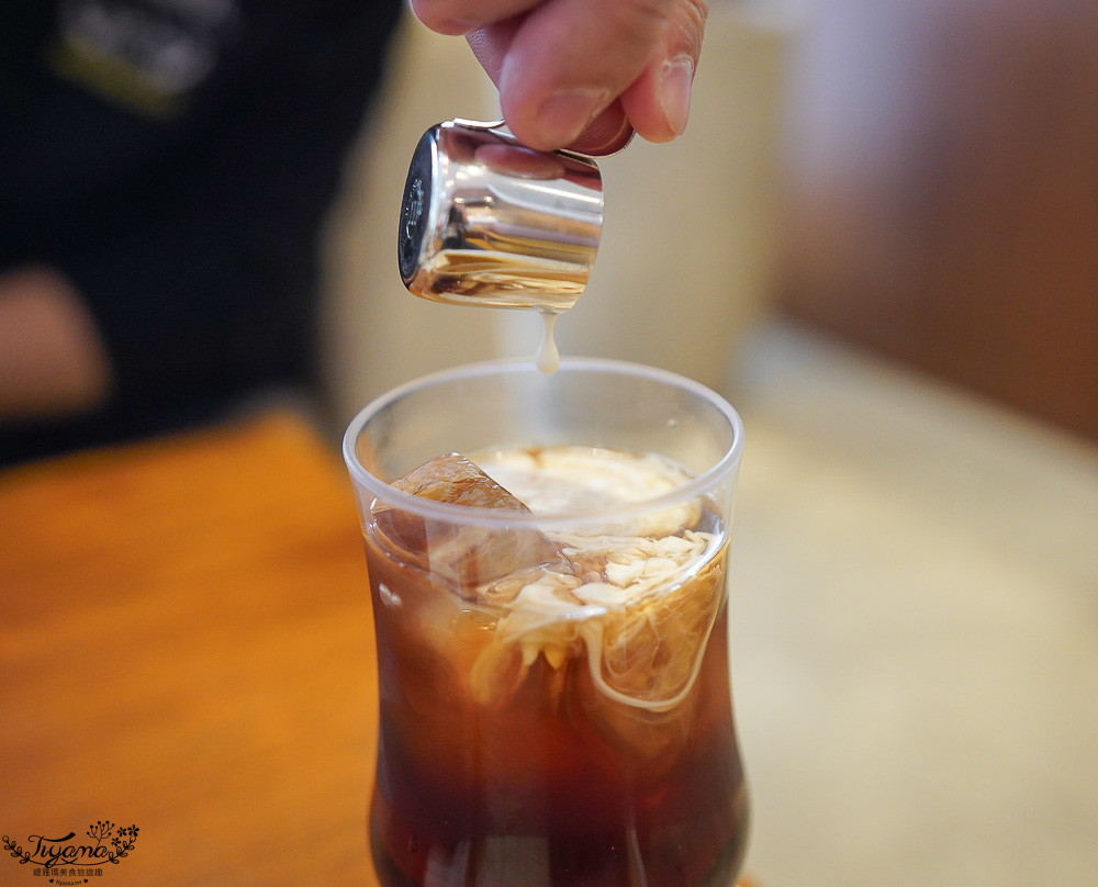 福岡咖啡「丸福珈琲店 博多阪急店」博多車站網美咖啡，美味煎餅布丁、帕菲聖代、午間套餐 @緹雅瑪 美食旅遊趣