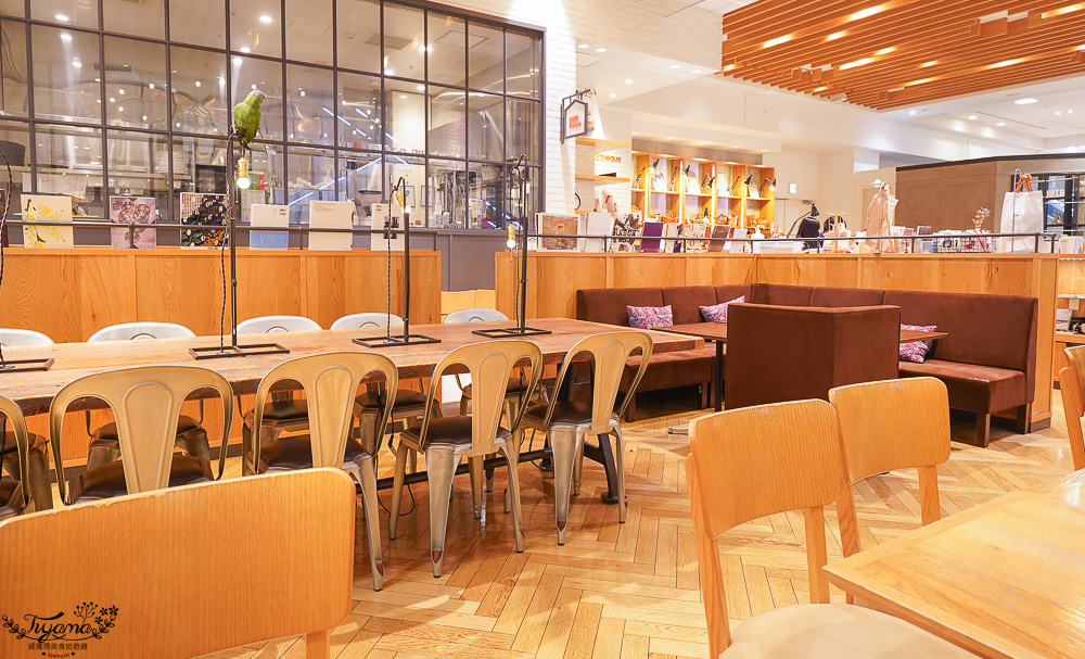 熊本咖啡廳．Cafe & Books Bibliotheque熊本鶴屋店，熊本熊部長辦公室旁咖啡廳 @緹雅瑪 美食旅遊趣