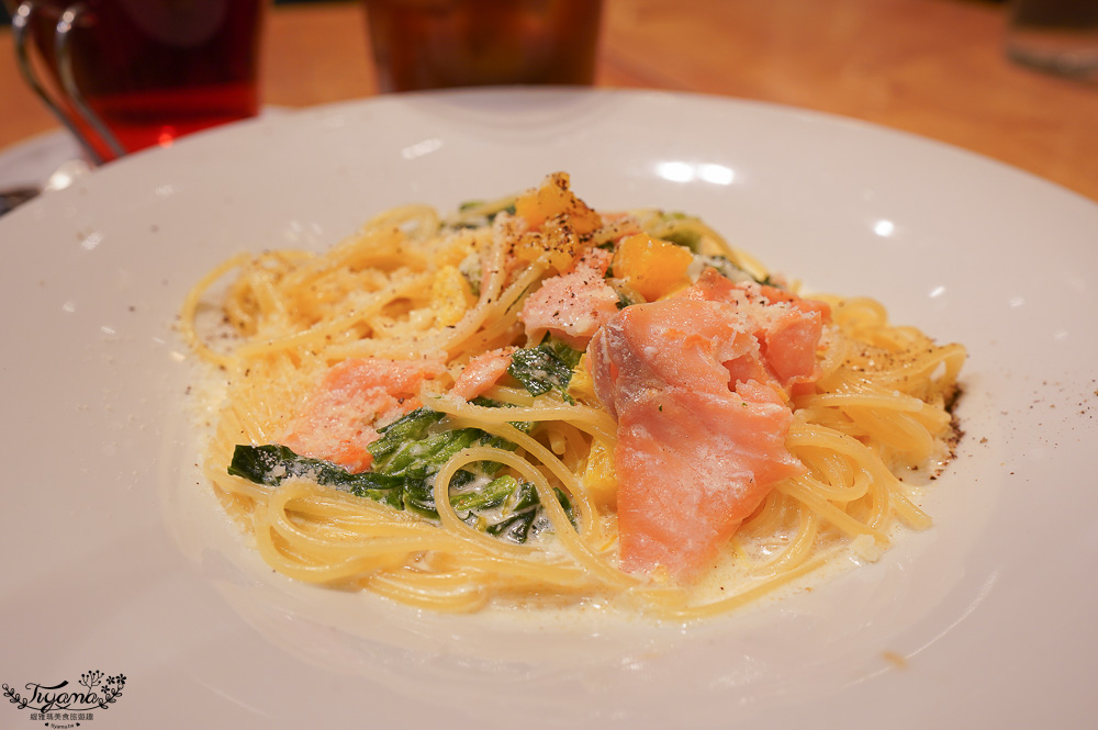 熊本咖啡廳．Cafe & Books Bibliotheque熊本鶴屋店，熊本熊部長辦公室旁咖啡廳 @緹雅瑪 美食旅遊趣